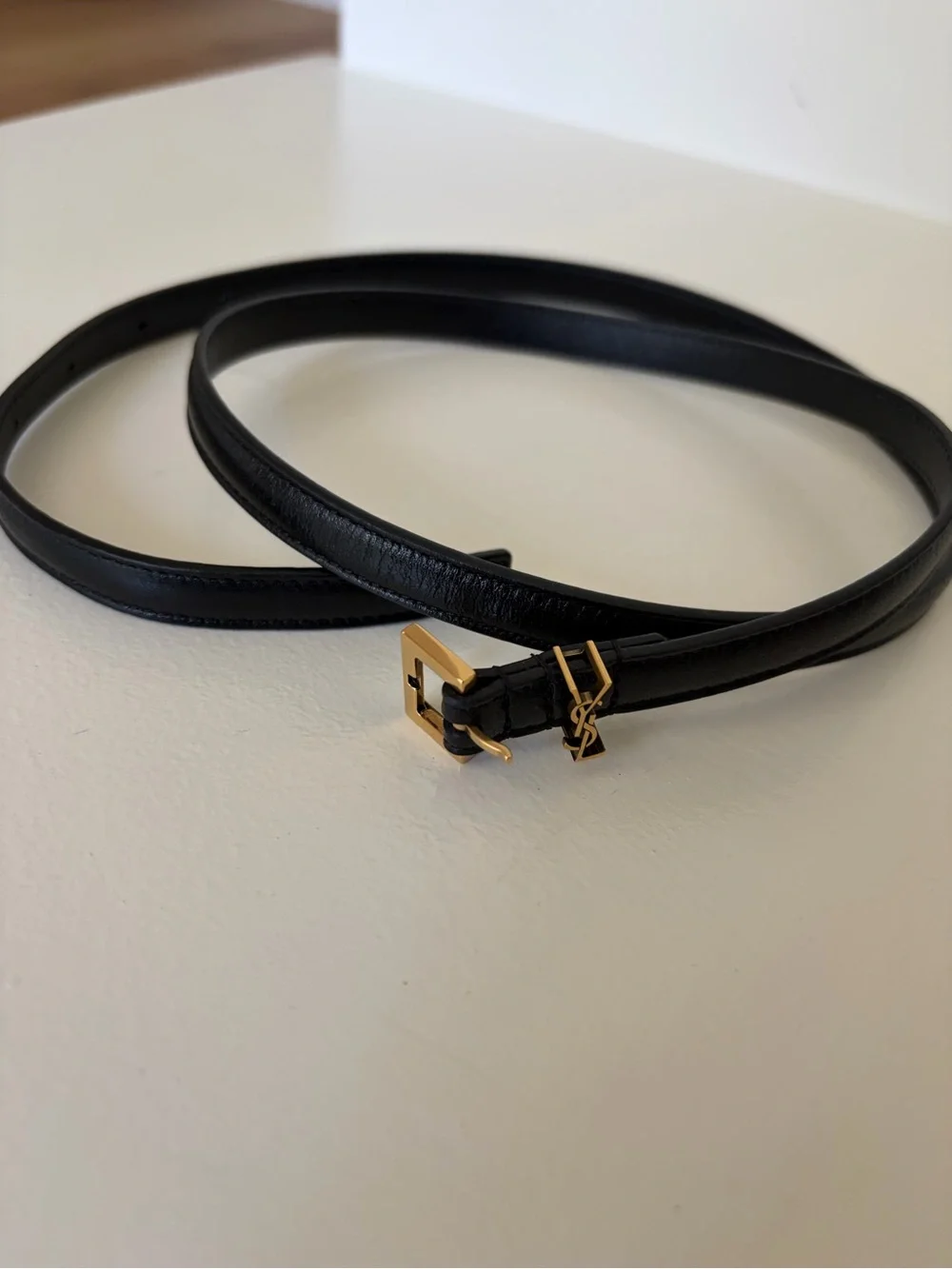 Saint Laurent Black Leather Belt with Gold YSL Logo (Cassandre extra thin)